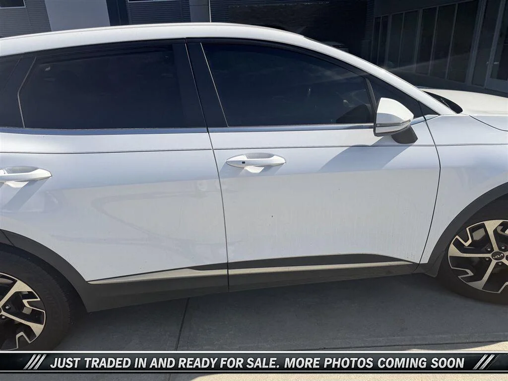 Used 2023 Glacial White Pearl Kia EX image 4