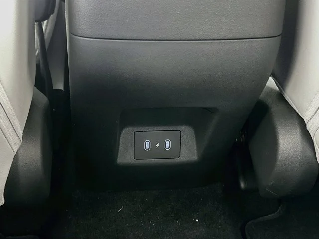 New 2027 Gray Hyundai SE image 13