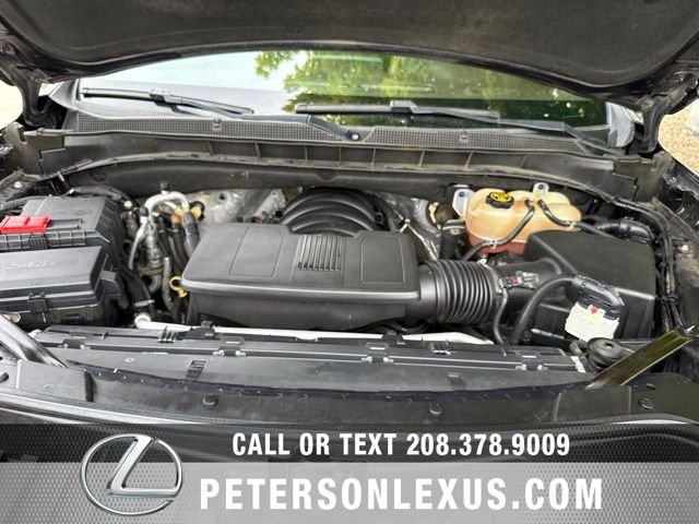 Used 2022 Gray Chevrolet Z71 image 10