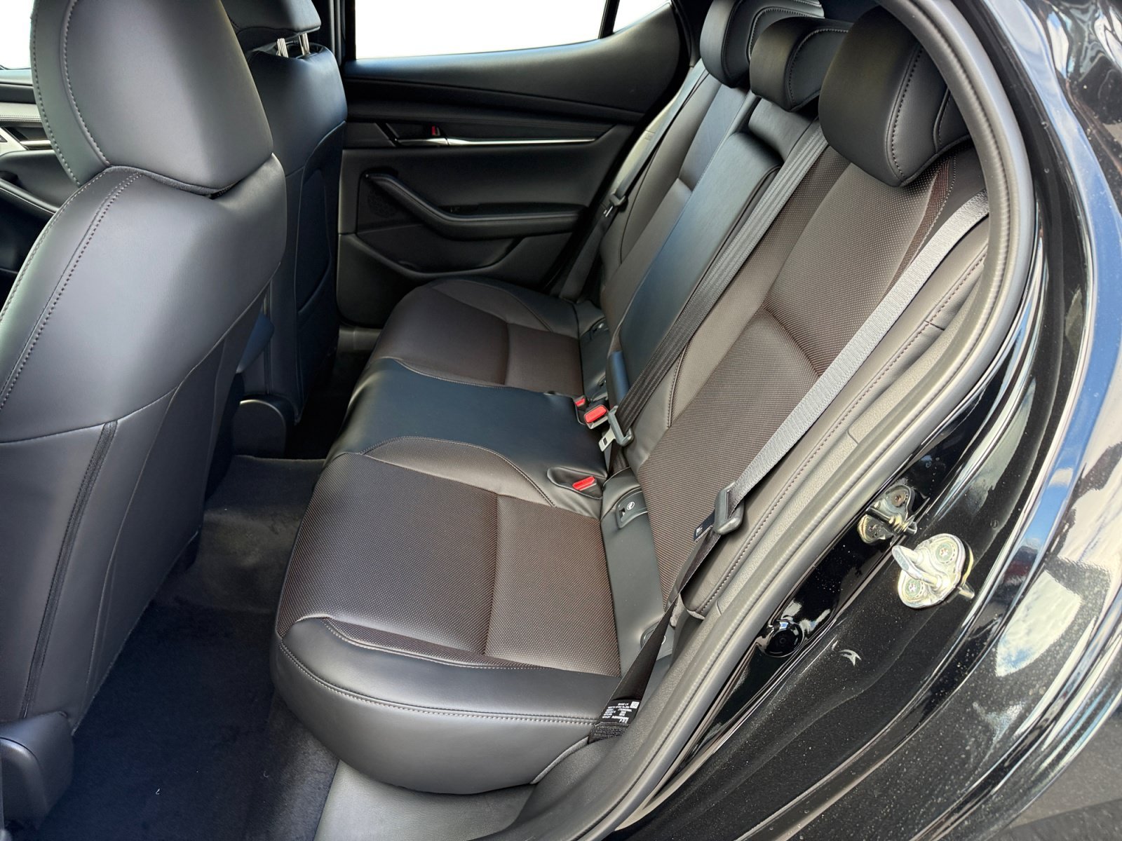 2026 Mazda Mazda3 Premium - Photo 16