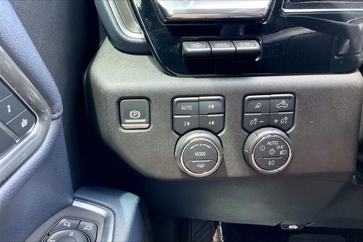 Used 2025 Sterling Gray Metallic Chevrolet High Country image 34