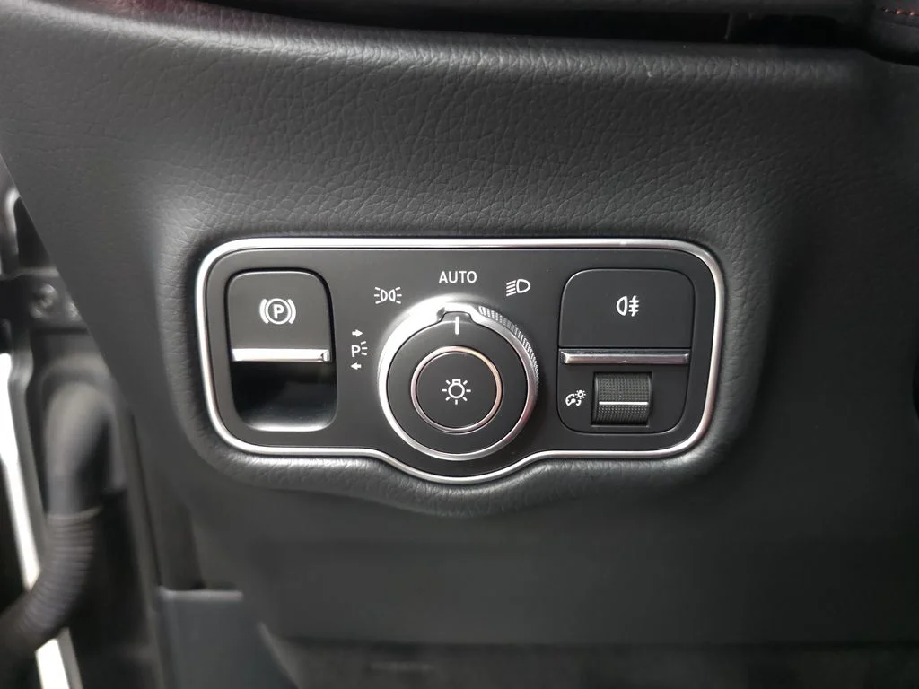 Certified Used 2025 MANUFAKTUR Graphite Metallic Mercedes-Benz G 550 image 10