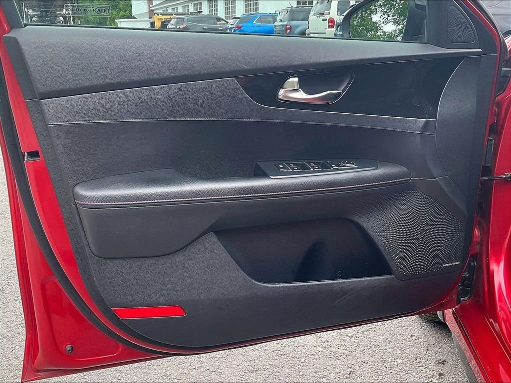 Used 2021 Red Kia GT image 9