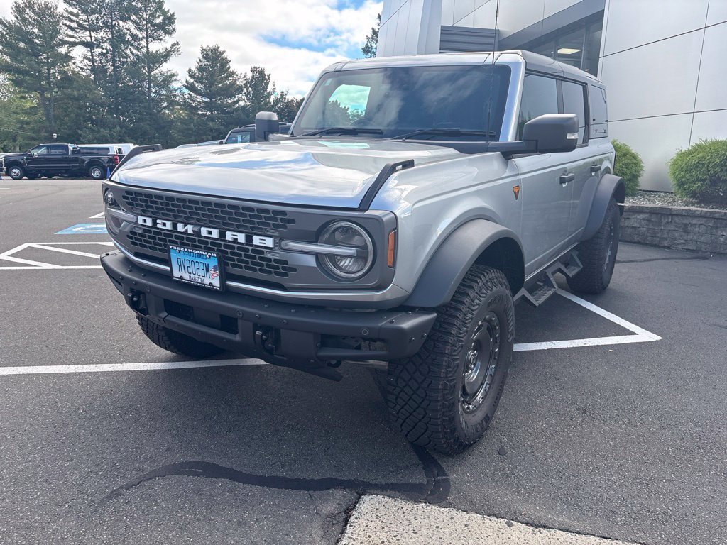 Used 2024 Silver Ford Badlands image 3