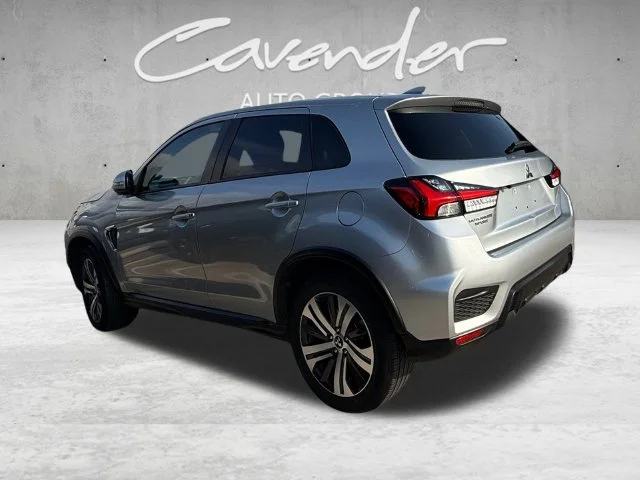 Used 2025 Blue Mitsubishi 2.0 SE image 14