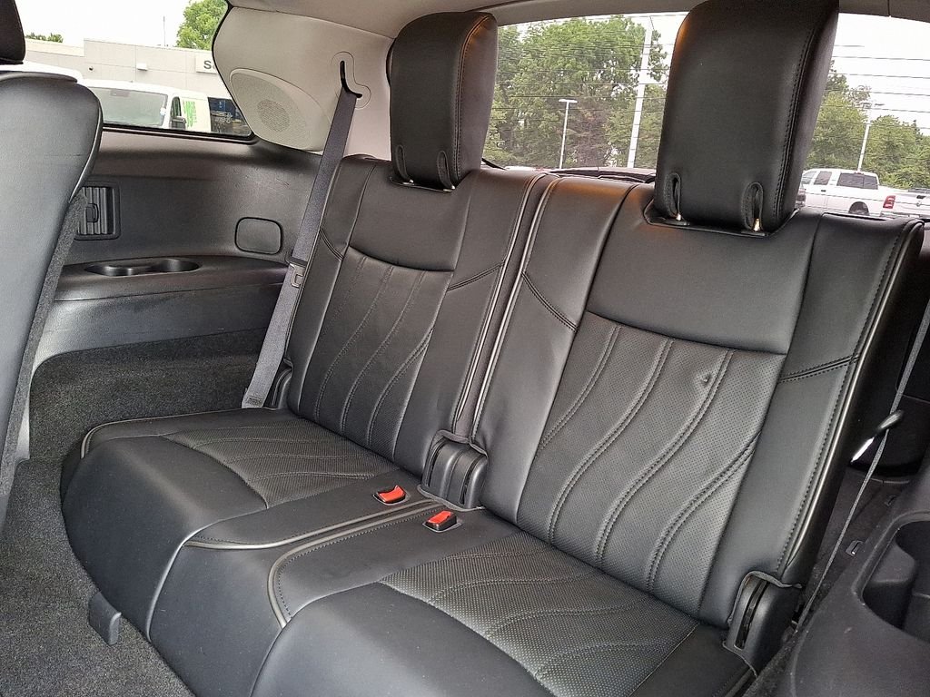 Used 2014 Gray INFINITI Base image 12