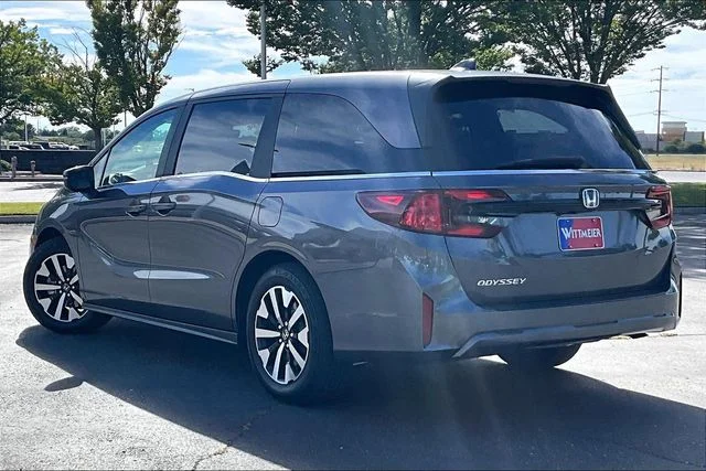 New 2026 Modern Steel Metallic Honda EX-L image 3