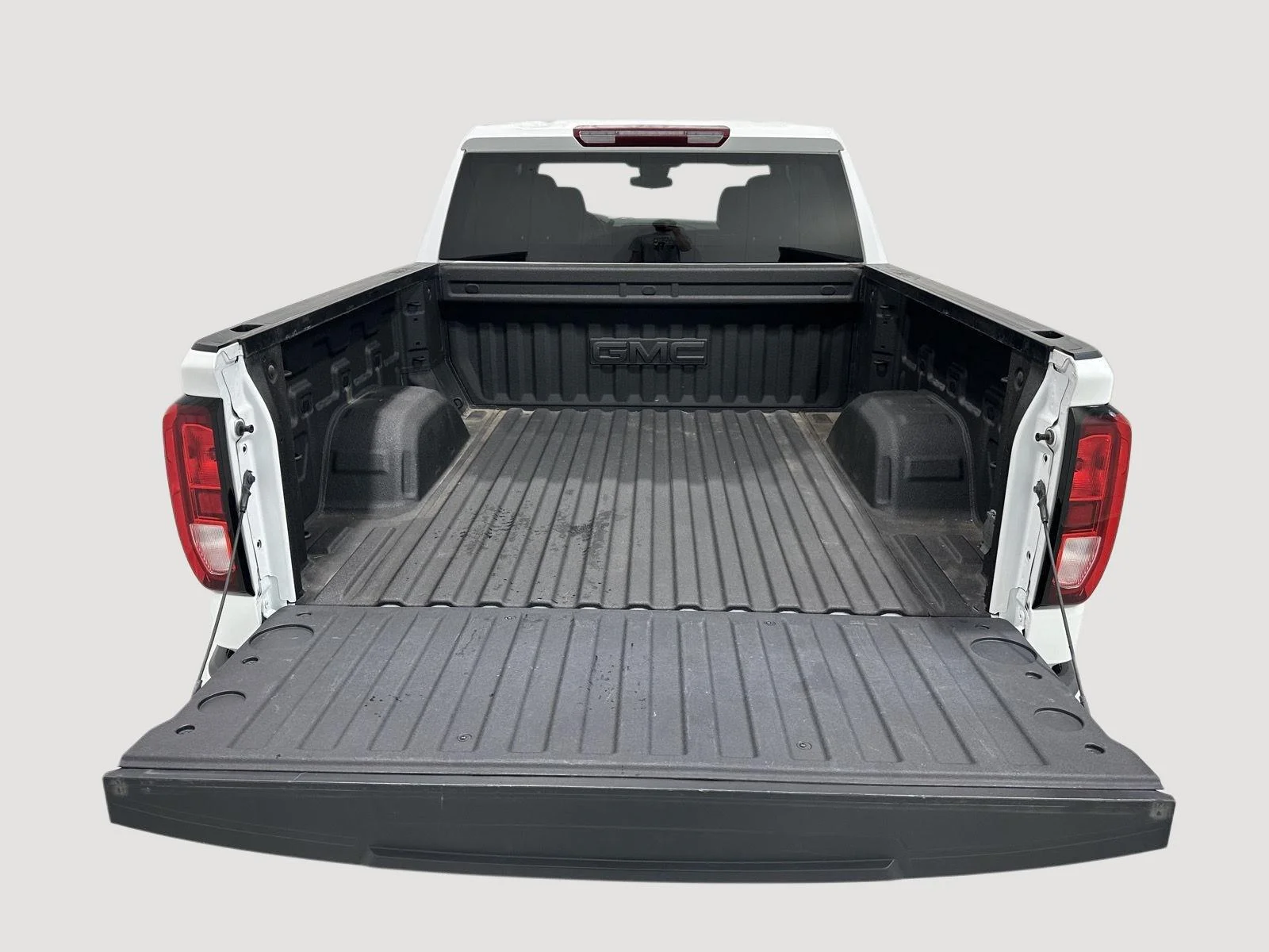 Used 2024 Summit White GMC Elevation image 25