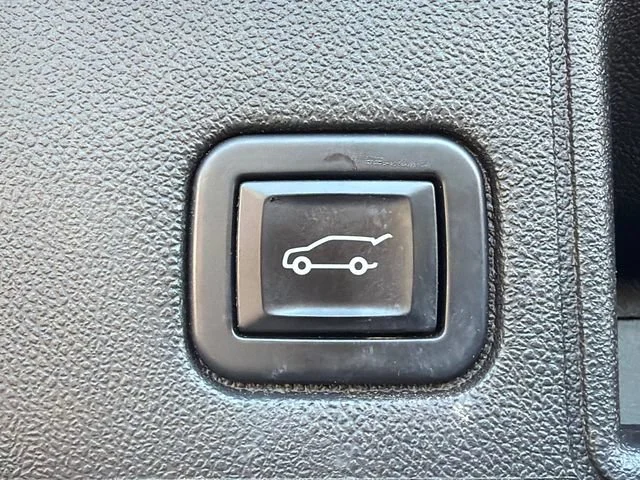 Used 2022 HUNTER METALLIC GMC Denali image 19