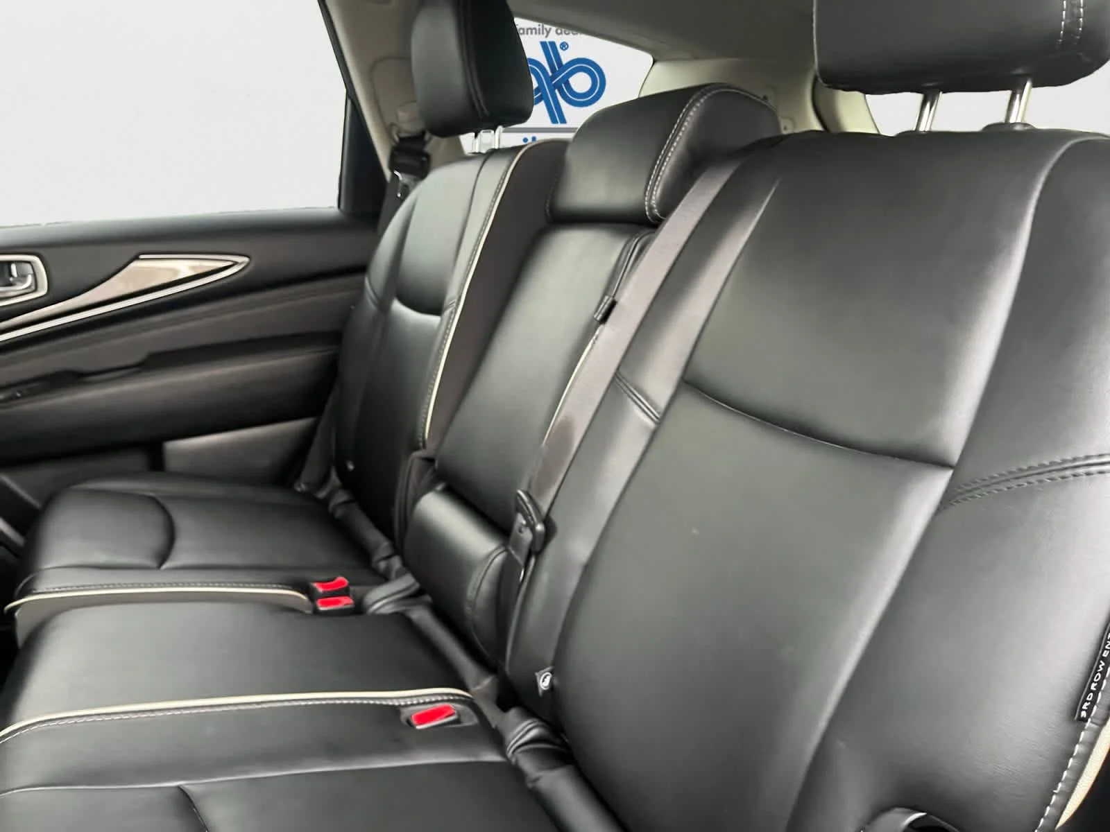 Used 2020 Liquid Platinum INFINITI LUXE image 17