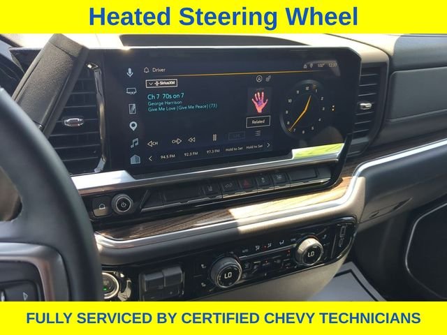 Used 2025 White Chevrolet LT image 31