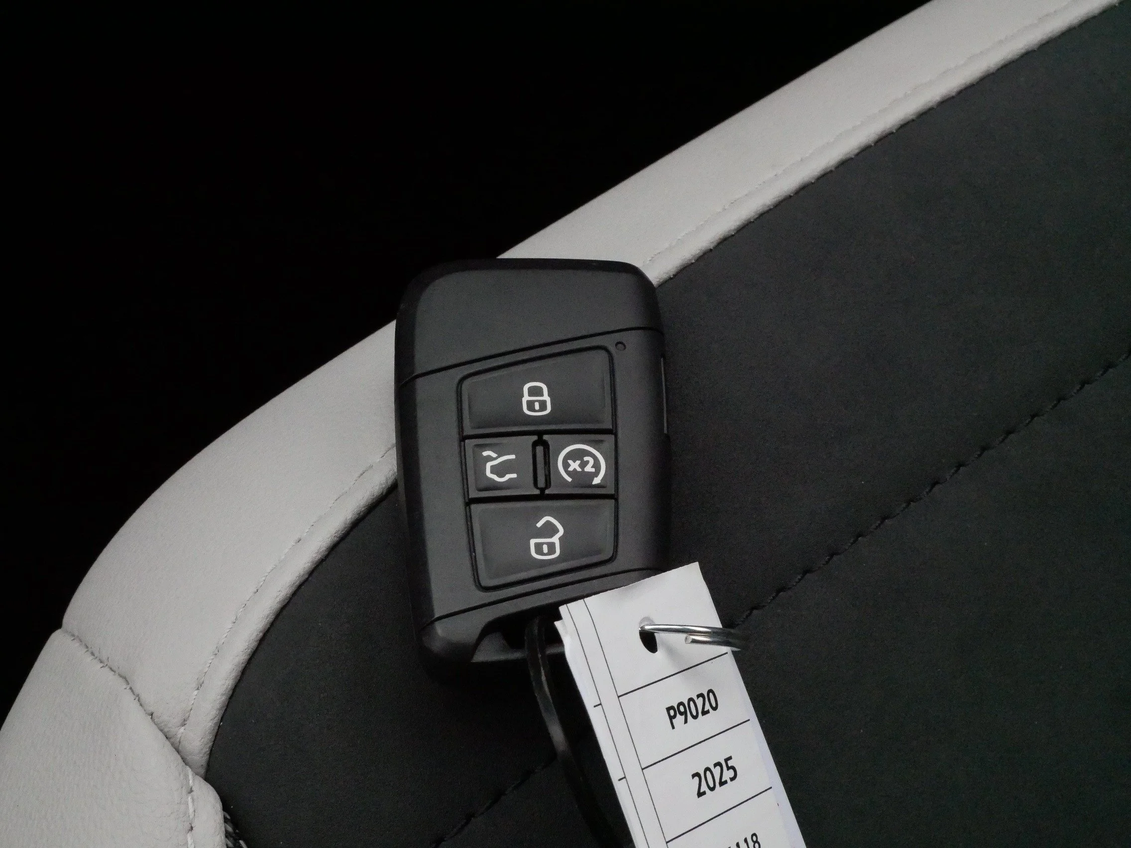 Certified Used 2025 Pure White Volkswagen SE image 31