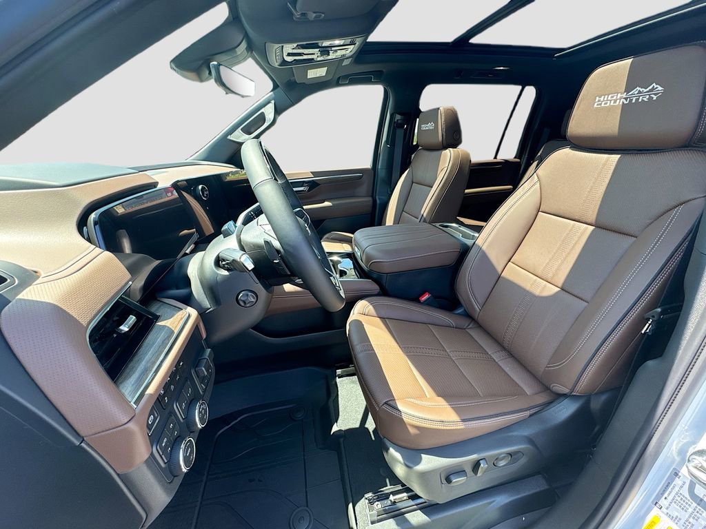 2026 Chevrolet Suburban High Country - Photo 22
