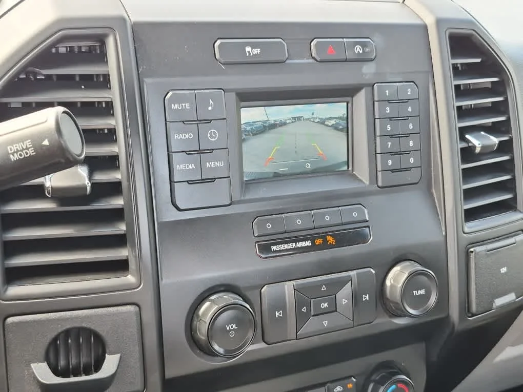 Used 2019 Oxford White Ford XL image 13