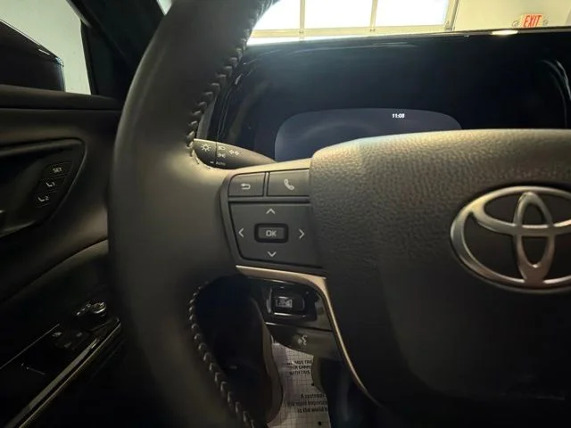 Used 2025 Red Toyota Limited image 31