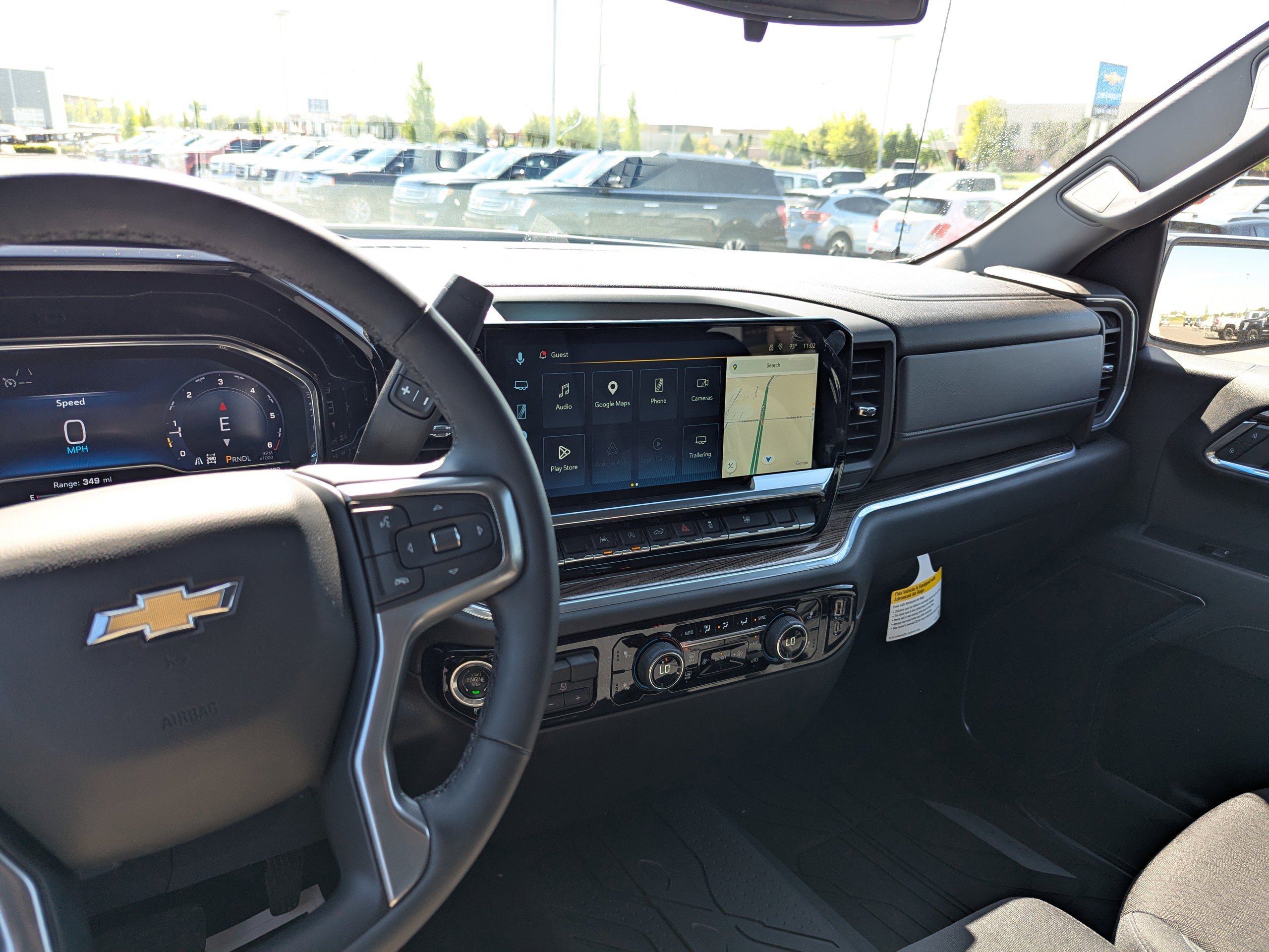 New 2025 Summit White Chevrolet LT image 19