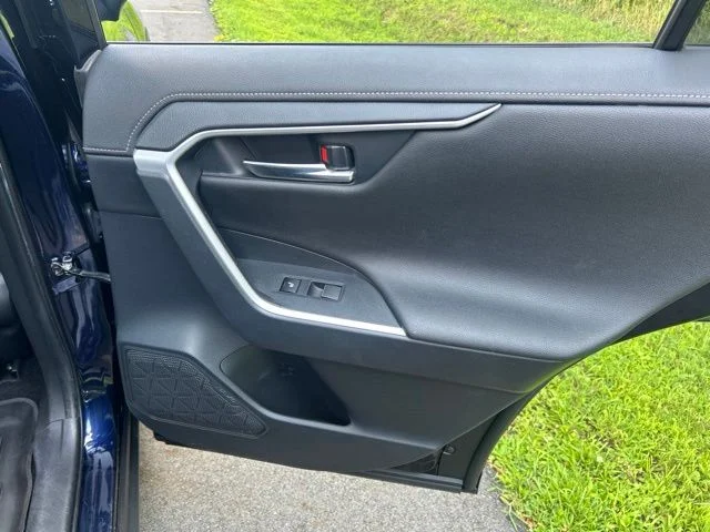 Used 2019  Toyota Limited image 43