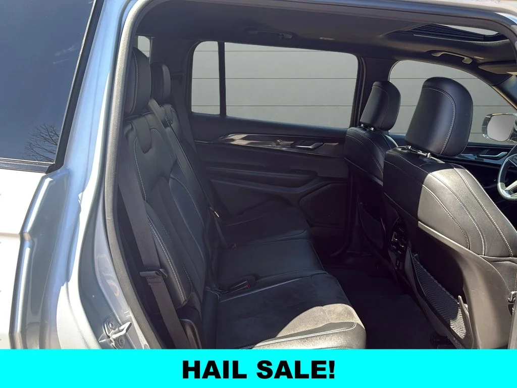 Used 2023 Silver Jeep Altitude image 14