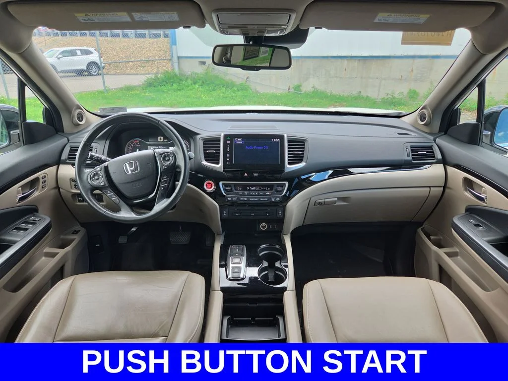 Used 2016 White Honda Touring image 10
