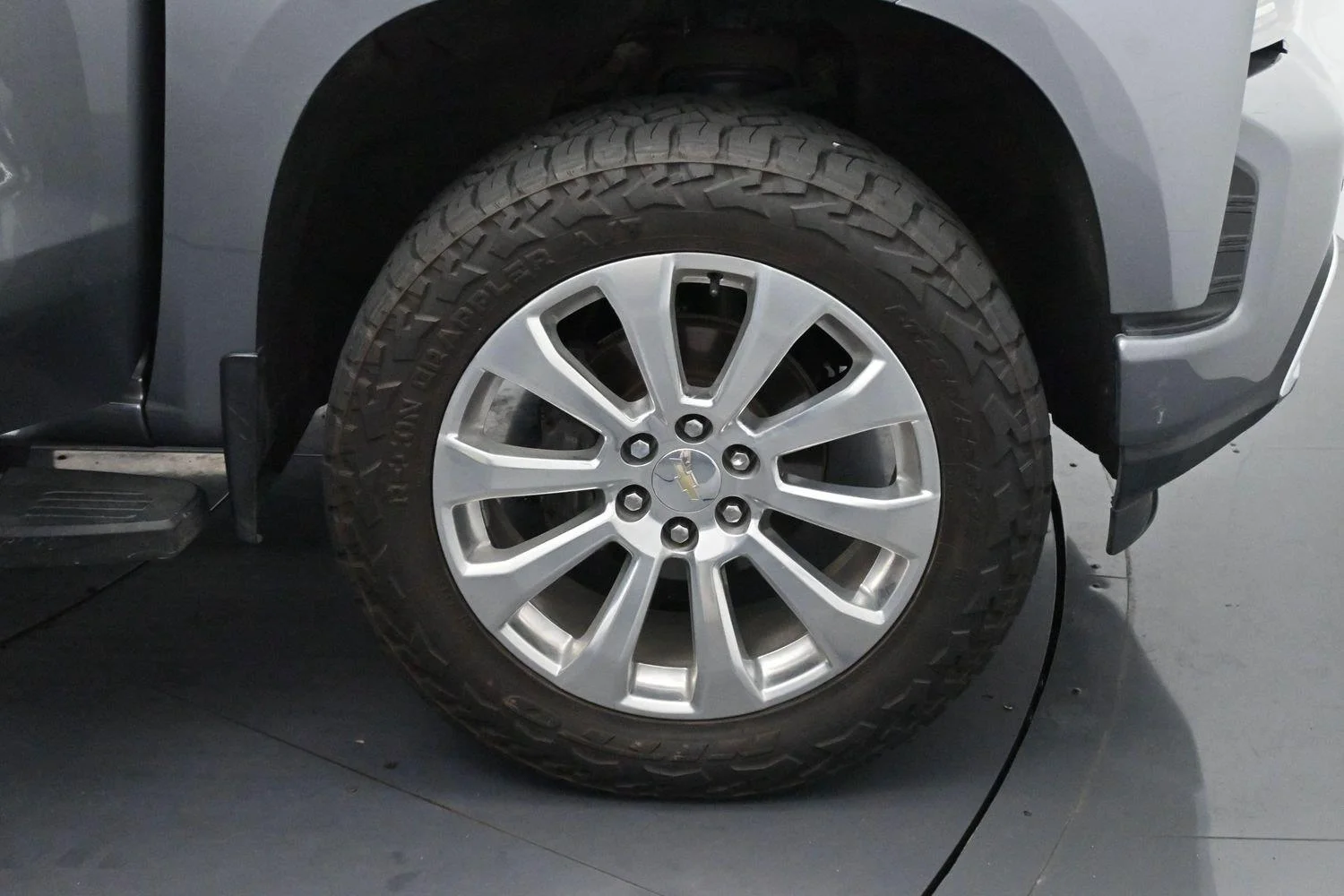 Used 2019 Satin Steel Metallic Chevrolet High Country image 36