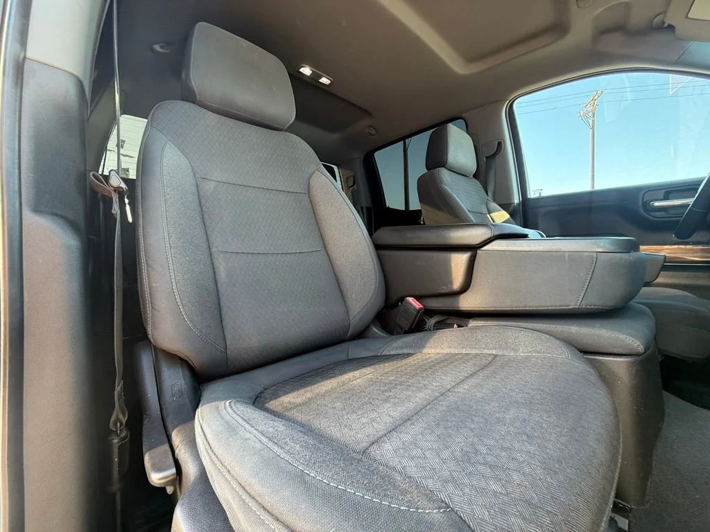 Used 2019 SUMMIT WHITE Chevrolet RST image 11