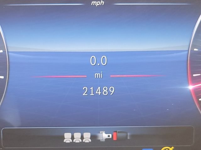 Certified Used 2023  Mercedes-Benz GLC 300 image 27
