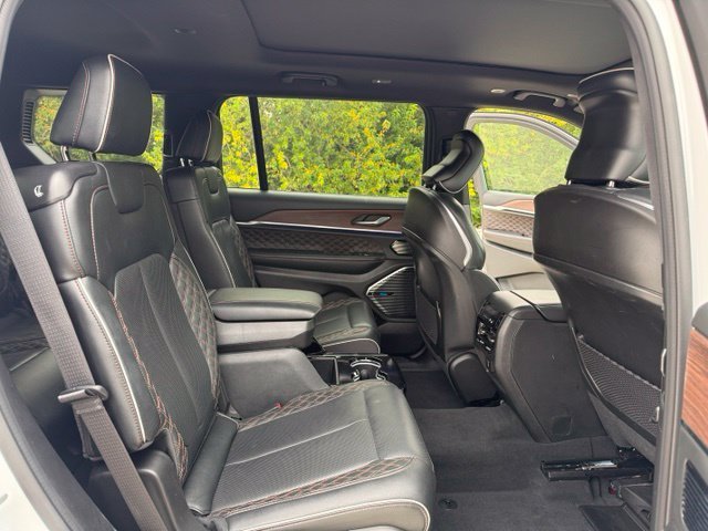 Used 2025 White Jeep Summit image 22