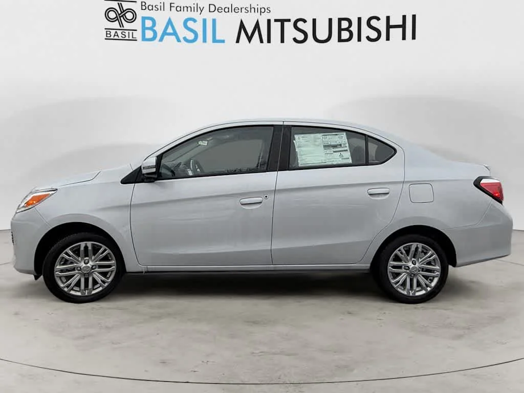 New 2024 White Diamond Mitsubishi LE image 6