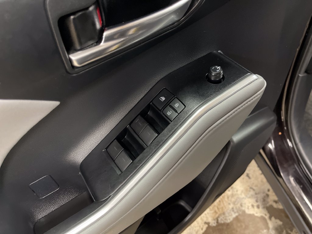 Used 2021 Brown Toyota XLE image 15