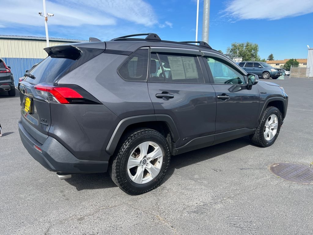 Used 2021 Gray Toyota XLE image 5