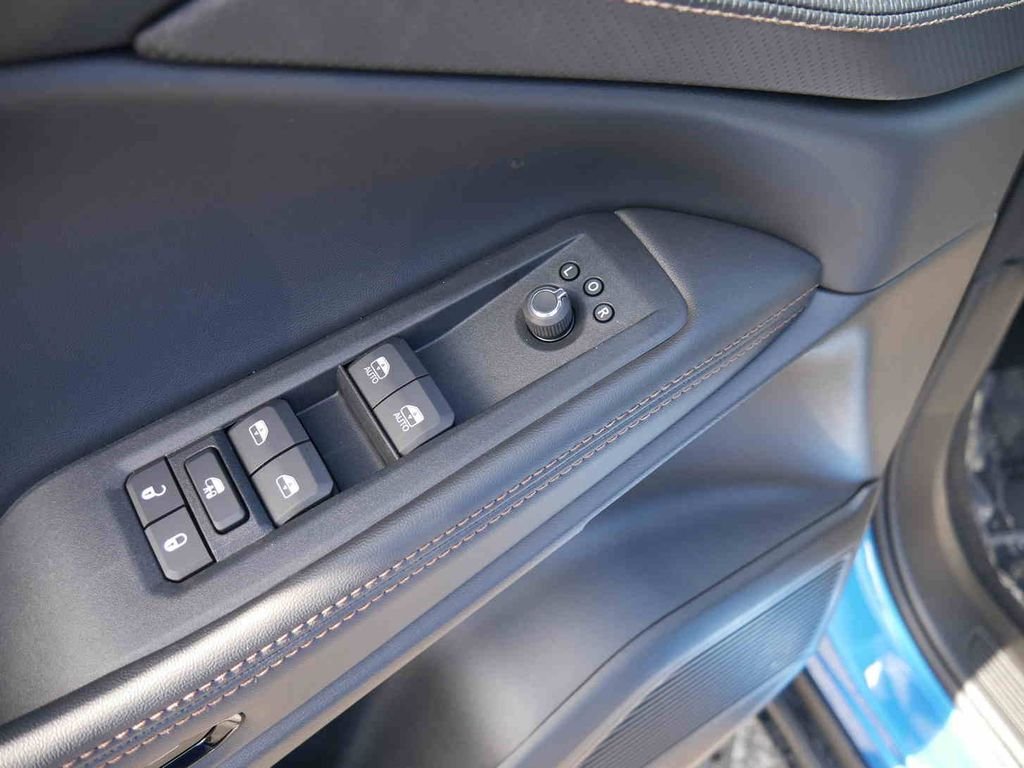 New 2026 Hydro Blue Pearlcoat Jeep Limited image 24