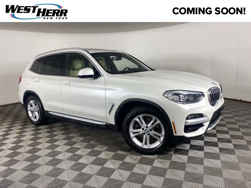 Used 2021 White Metallic BMW xDrive30i image 1