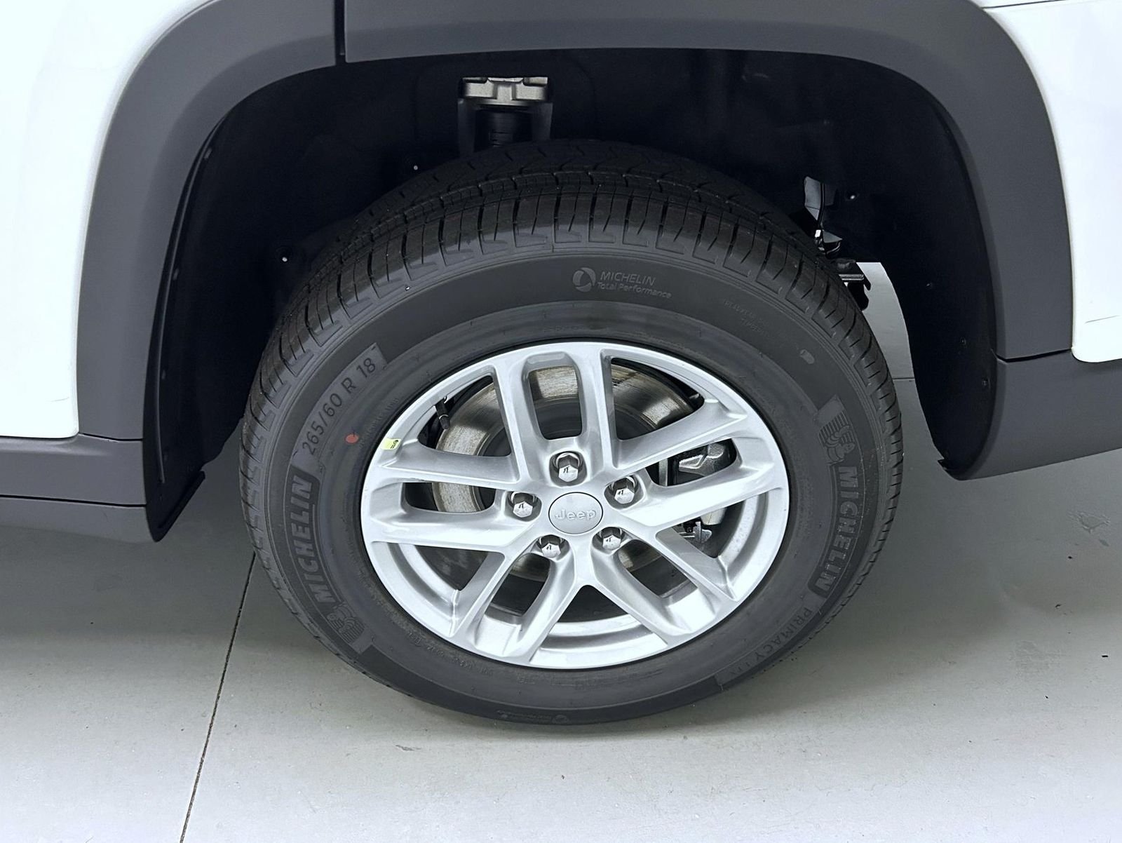 New 2026 Bright White Clearcoat Jeep Laredo image 23
