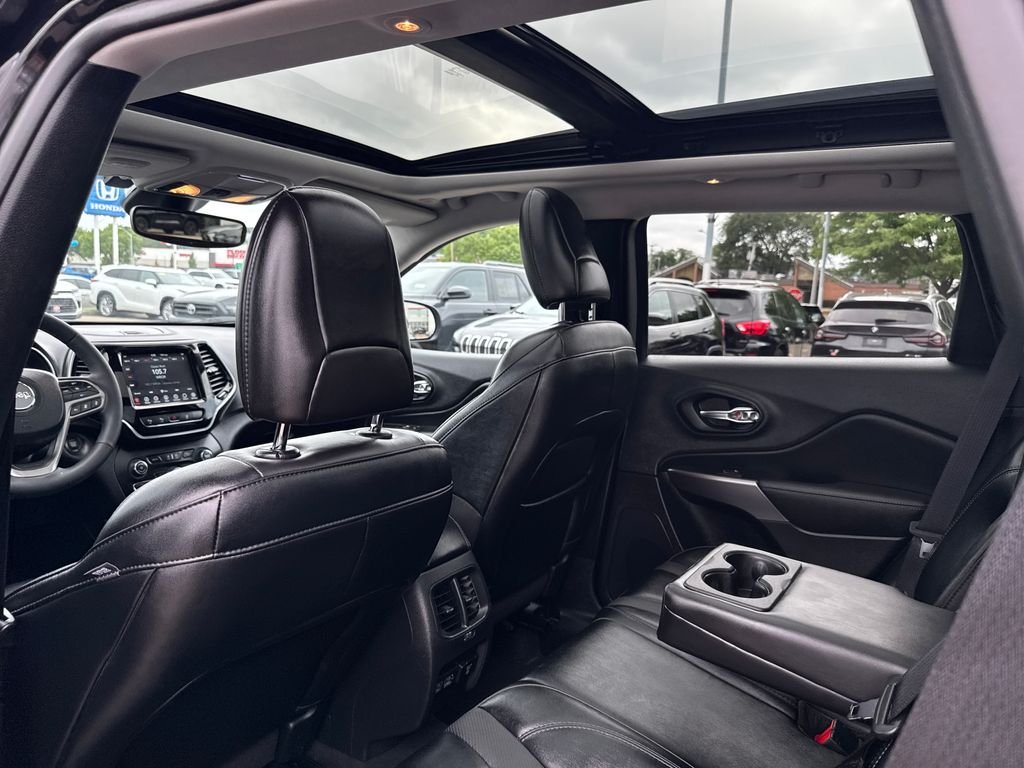 Used 2022 Black Jeep Limited image 35