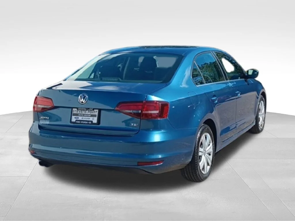 Used 2017 Silk Blue Metallic Volkswagen 1.4T S image 7