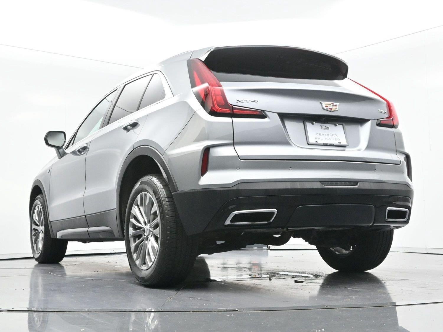 Used 2024 Argent Silver Metallic Cadillac Premium Luxury image 41
