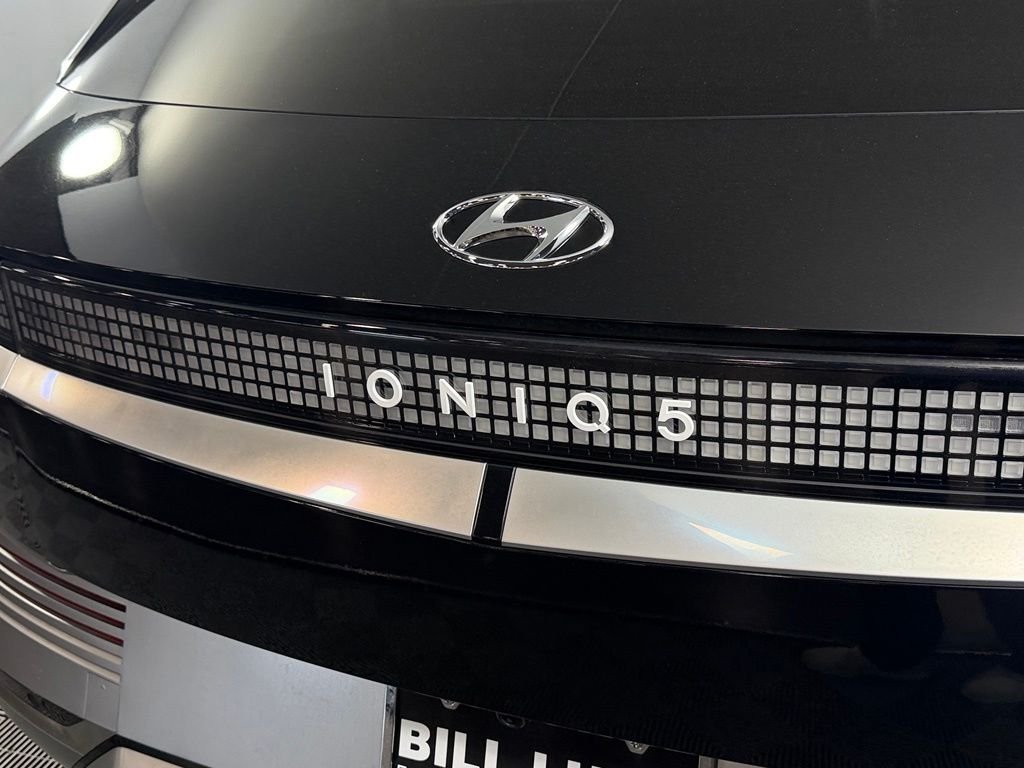 Used 2024 Abyss Black Hyundai Limited image 13