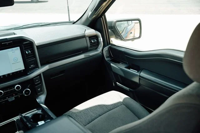 Used 2024 Blue Metallic Ford XLT image 8