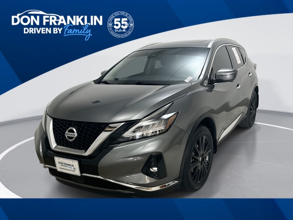 Used 2021 Gray Nissan Platinum image 1