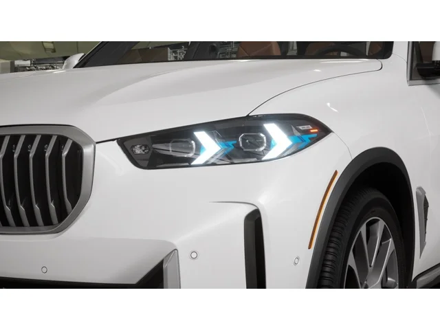 New 2026 Mineral White Metallic BMW  image 6