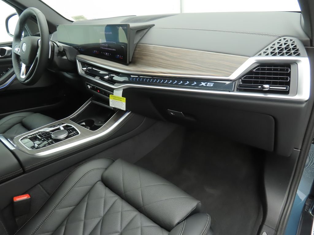Used 2026 Blue BMW xDrive50e image 18