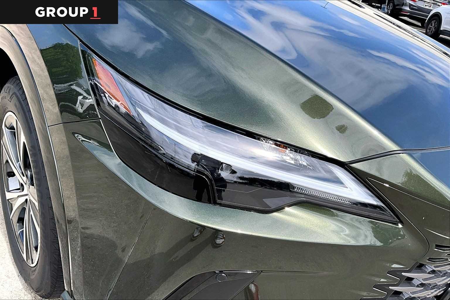 Used 2025 Nori Green Pearl Lexus Premium image 25