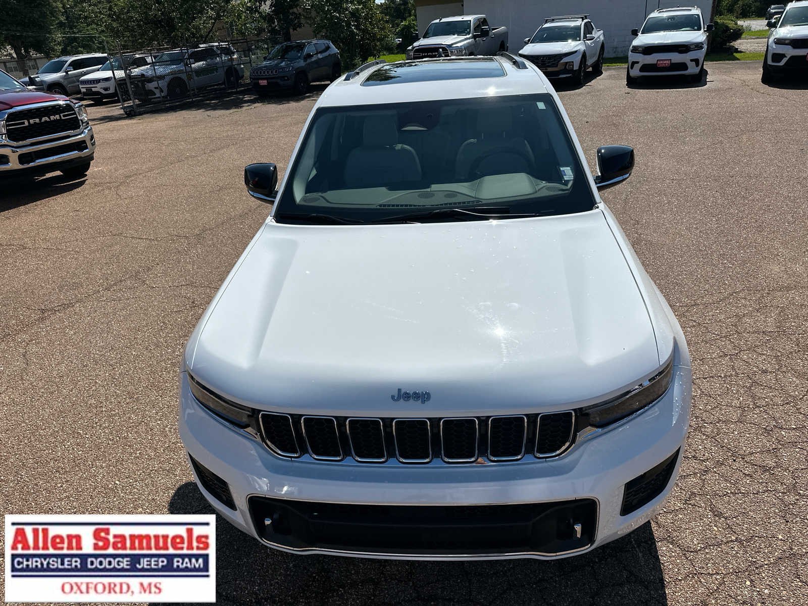Used 2023 Bright White Clearcoat Jeep Overland image 9