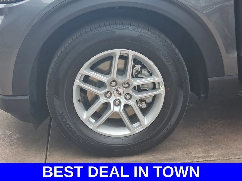 New 2026 Carbonized Gray Metallic Ford Active image 39