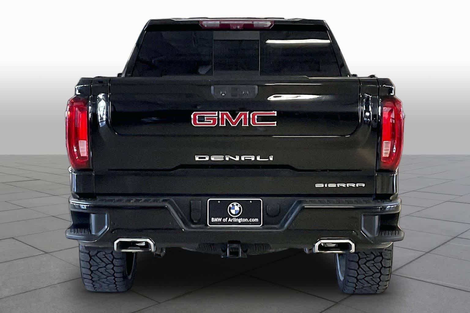 Used 2022 Onyx Black GMC Denali image 4