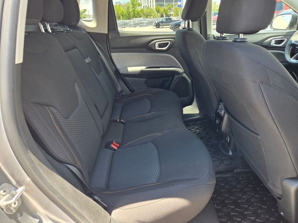 Used 2022 Silver Jeep Sport image 16