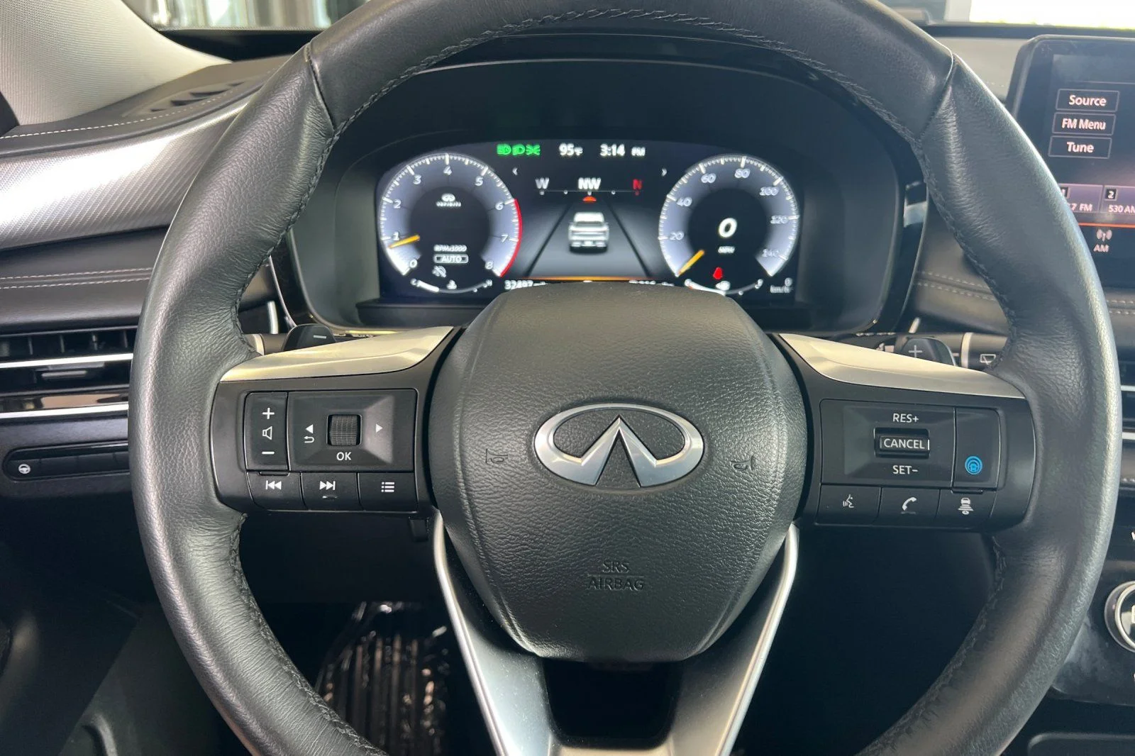 Used 2025 Gray INFINITI LUXE image 23