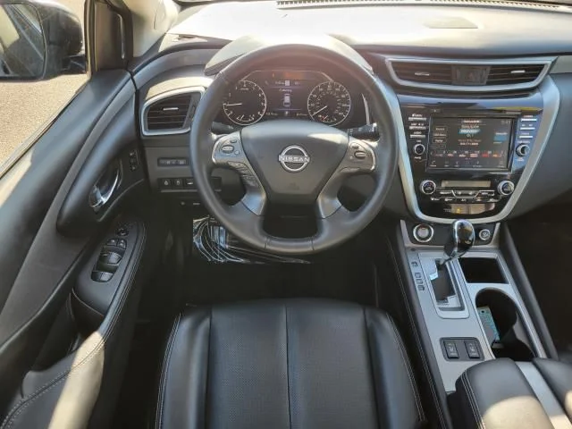Used 2023  Nissan SL image 14
