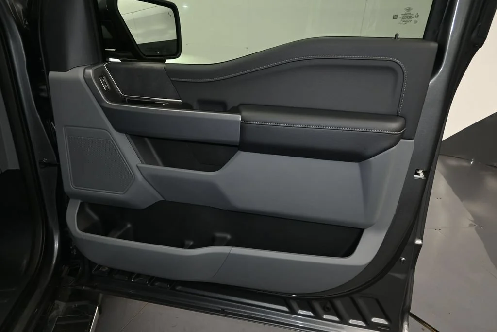 New 2026 Carbonized Gray Metallic Ford XLT image 14