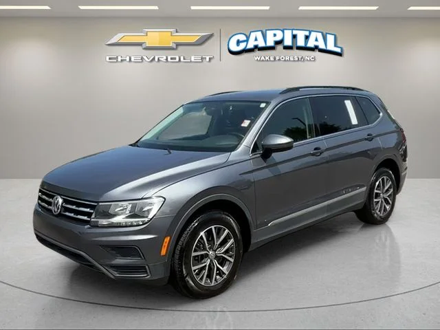 Used 2020 Gray Volkswagen 2.0T SE image 1